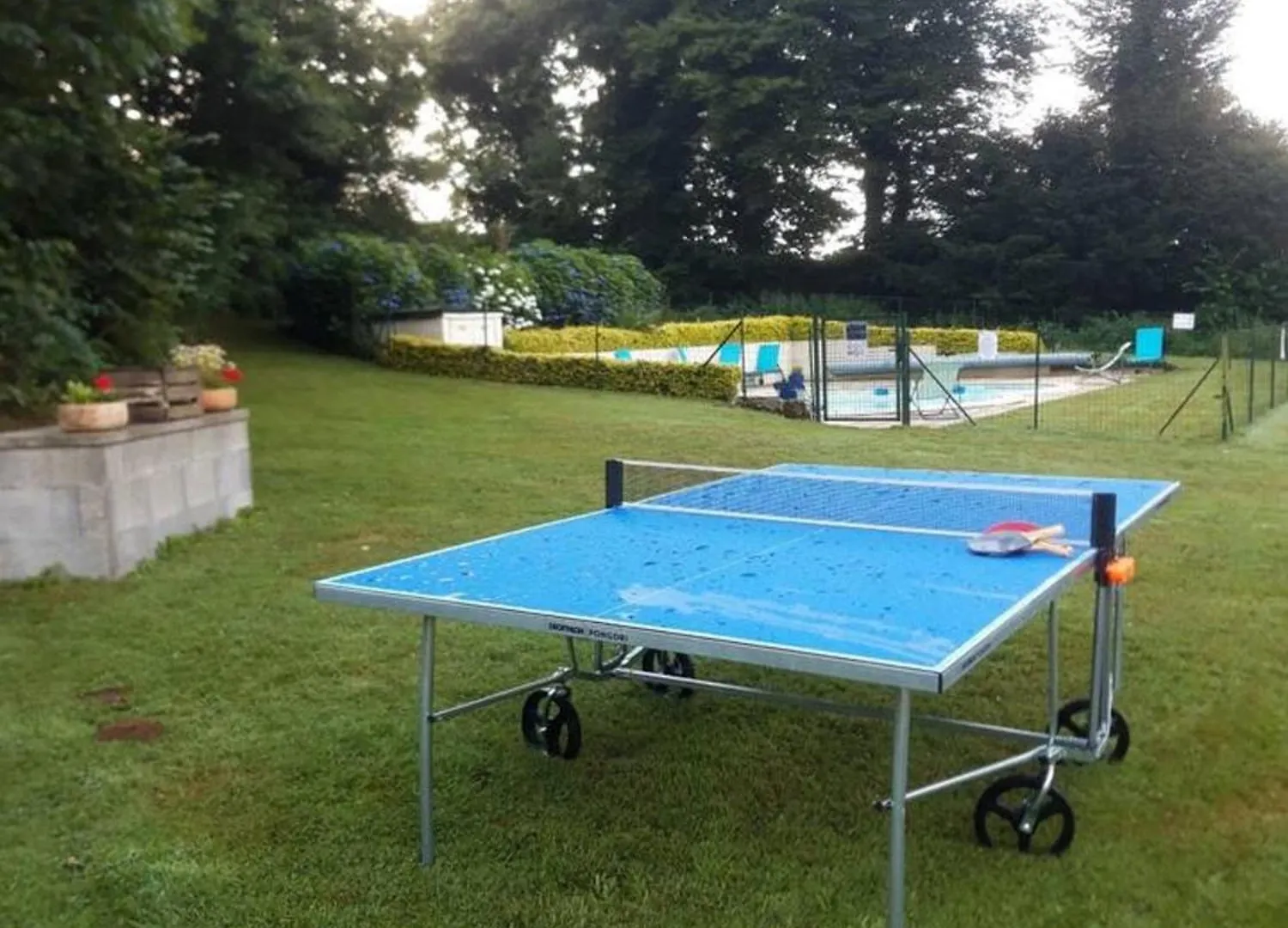 Maison Charmante A Langoelan Avec Piscine Partagee