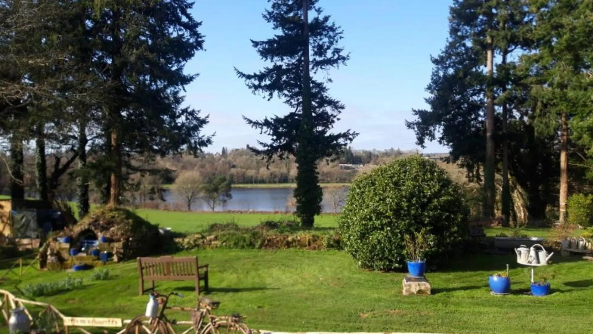 Holiday home Maison Charmante A Langoelan Avec Piscine Partagee