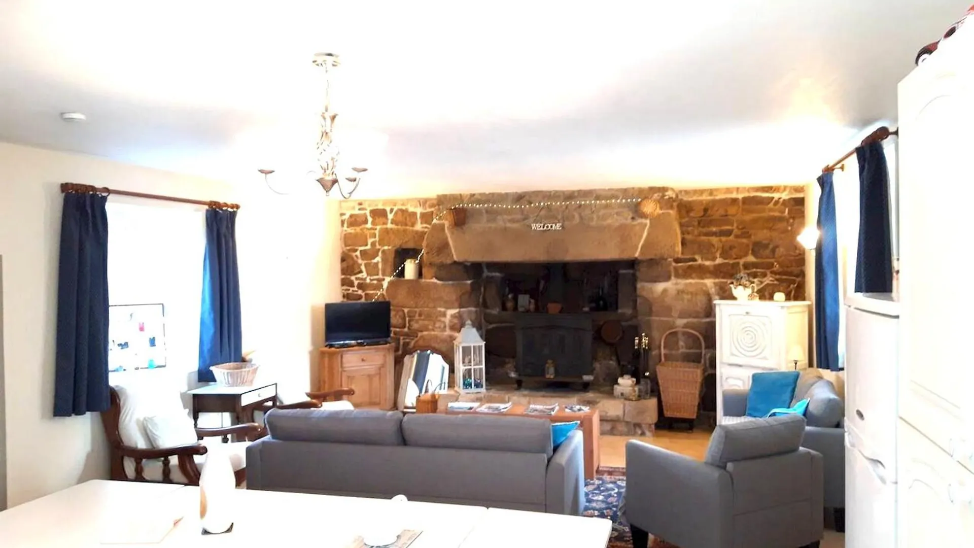 Maison Charmante A Langoelan Avec Piscine Partagee 0*,  France